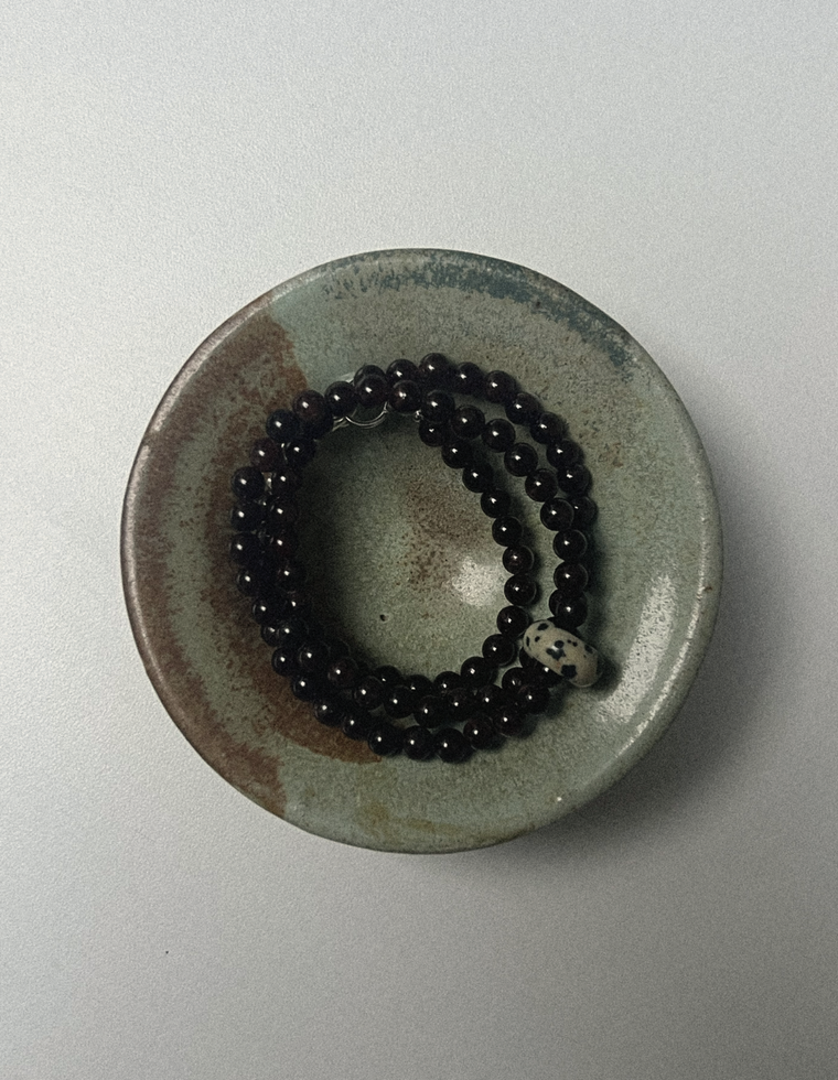 Settle Nine - Garnet & Dalmatian Jasper Necklace