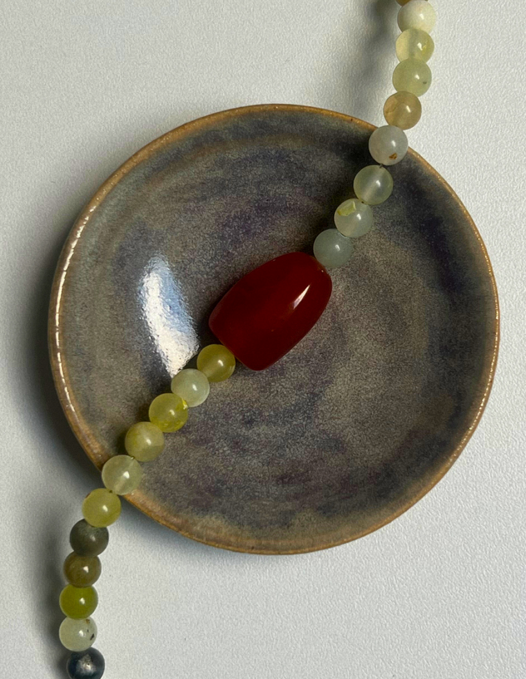 Commonplace 21 – Green Jade & Carnelian Necklace
