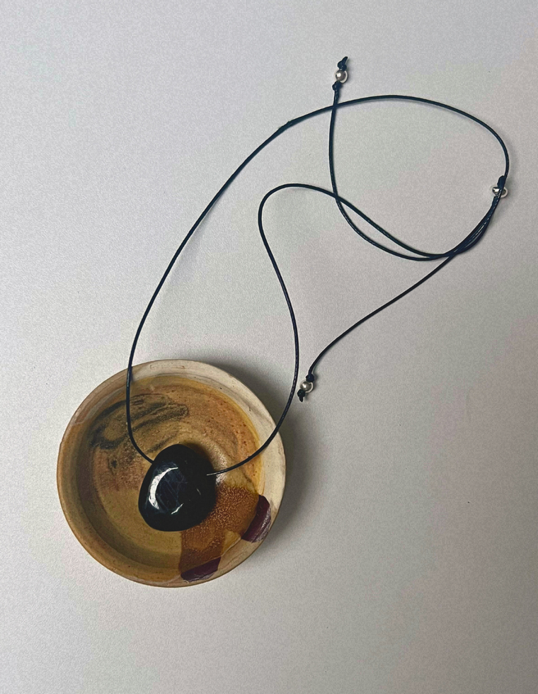 Umbra - Metallic Sheen Obsidian Forma