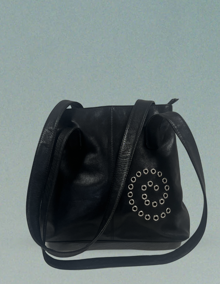 Spiral Stud Vintage Leather Bag / Piece 11