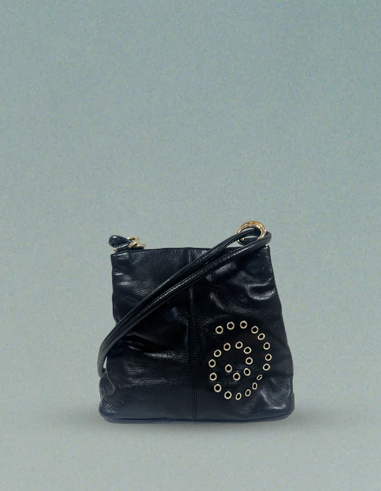Spiral Stud Vintage Leather Bag / Piece 16