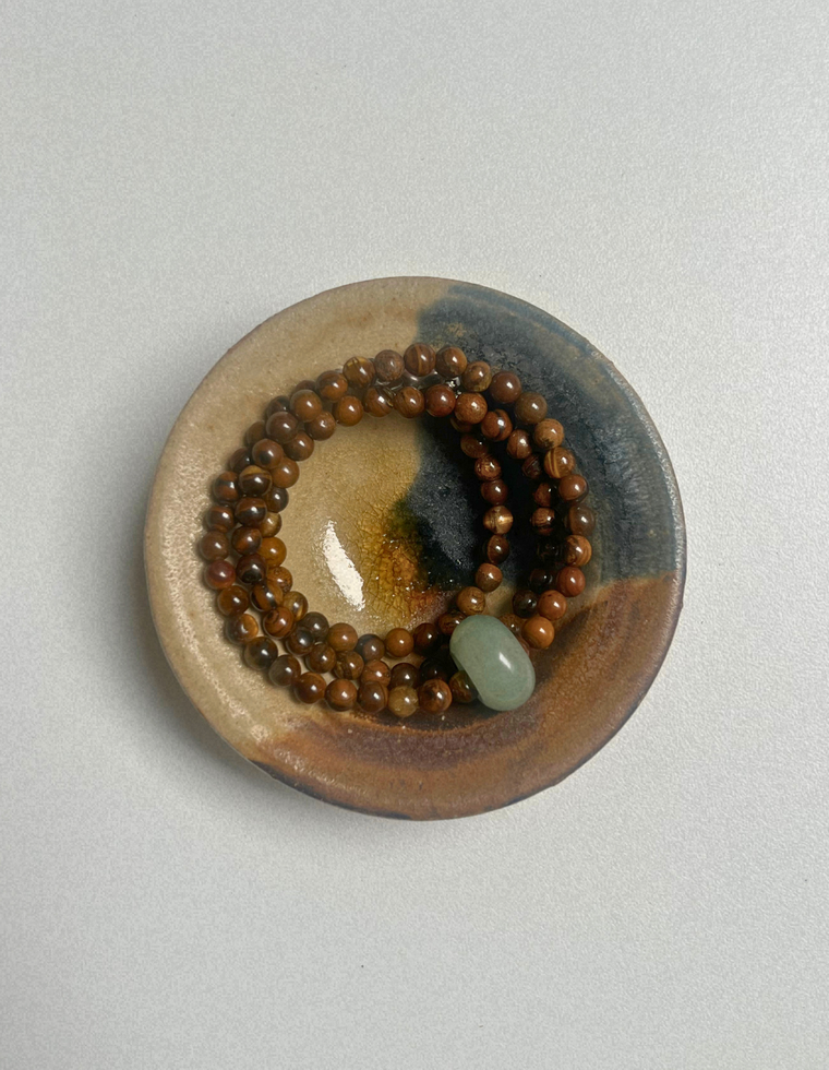 Idle Hands 13 - Tiger Eye Movement Necklace