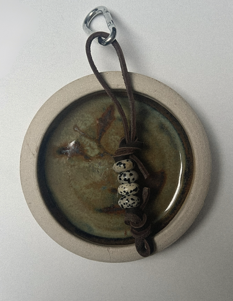 Nodo Charm - Deep Brown