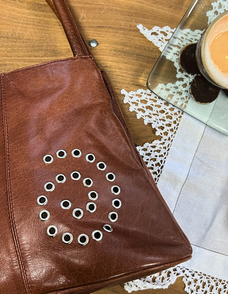 Spiral Stud Vintage Leather Bag / Piece 8