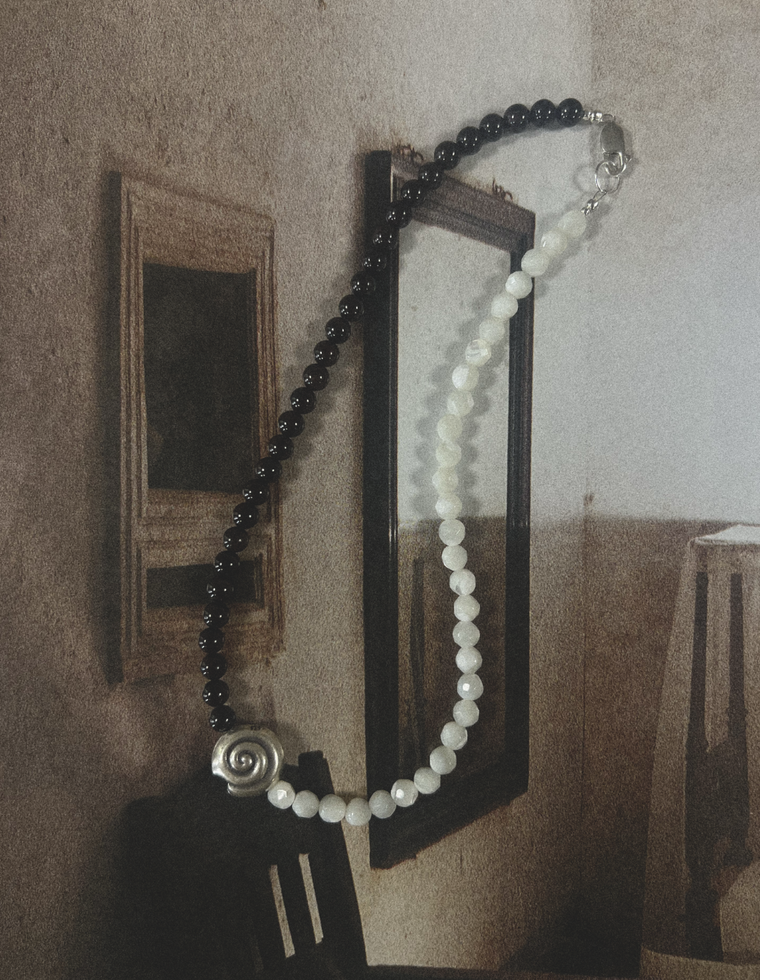 Lyssan - Mother of Pearl & Garnet Necklace