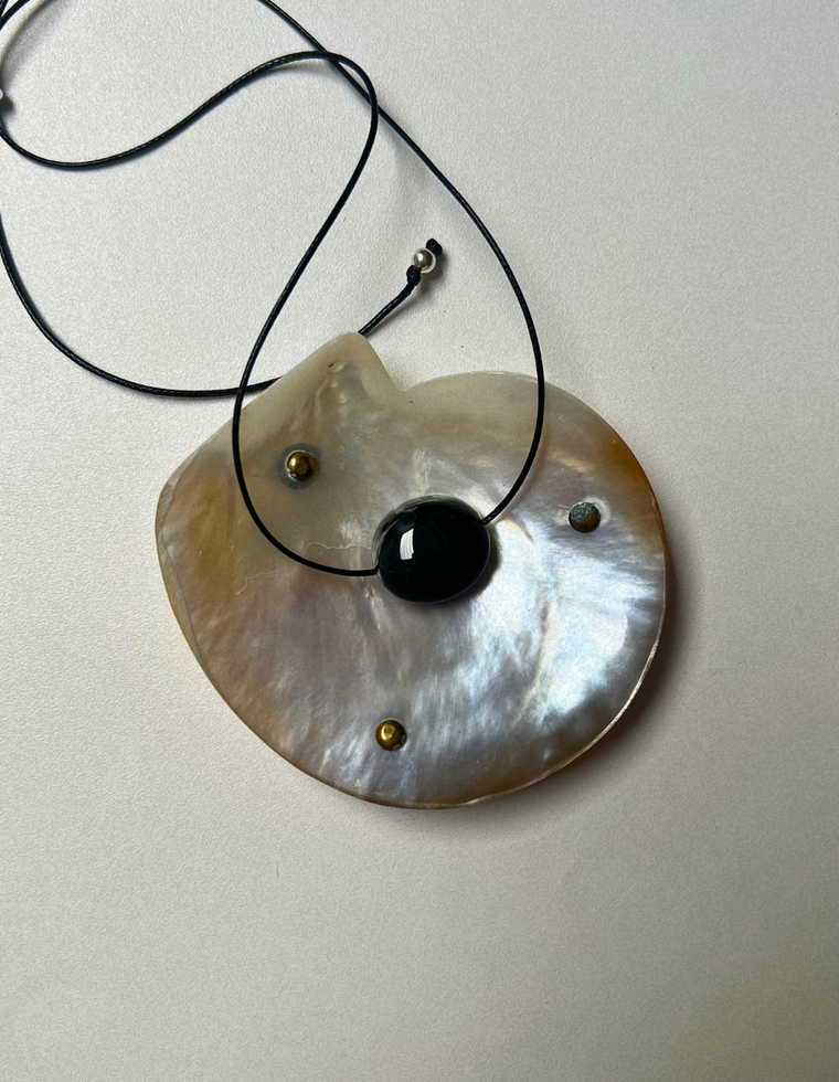 Strata 10 - Onyx Forma Pendant