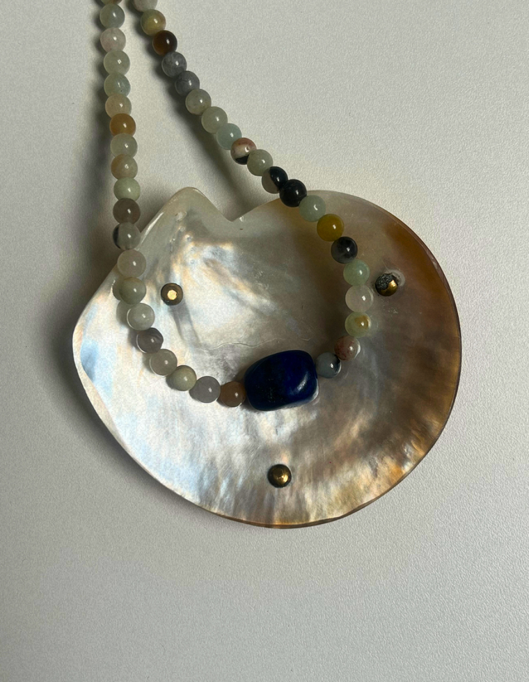 Levante 24 – Flower Amazonite & Lapis Lazuli Necklace
