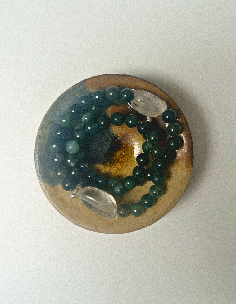 Olythrae - Moss Agate & Garden Quartz Necklace