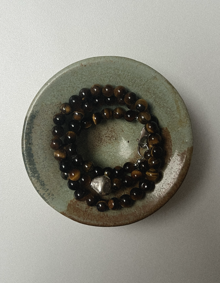 Velirae - Tiger Eye Necklace