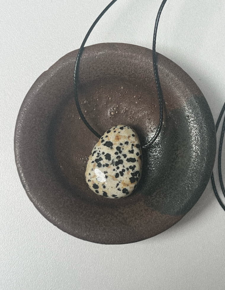 Brindle - Dalmatian Jasper Forma Pendant
