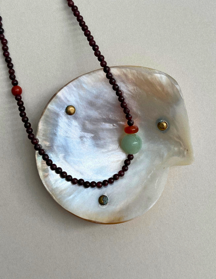Counterpoint  6 – Garnet & Bowenite Necklace