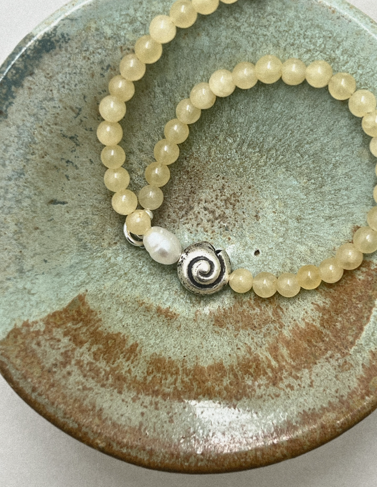 Lirien - Aragonite & Pearl Anklet
