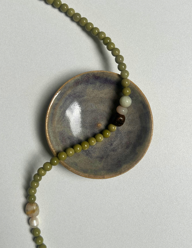 Levante 30 – Alashan Agate & Bronzite Necklace