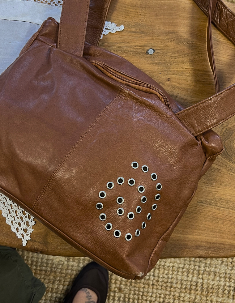 Spiral Stud Vintage Leather Bag / Piece 18