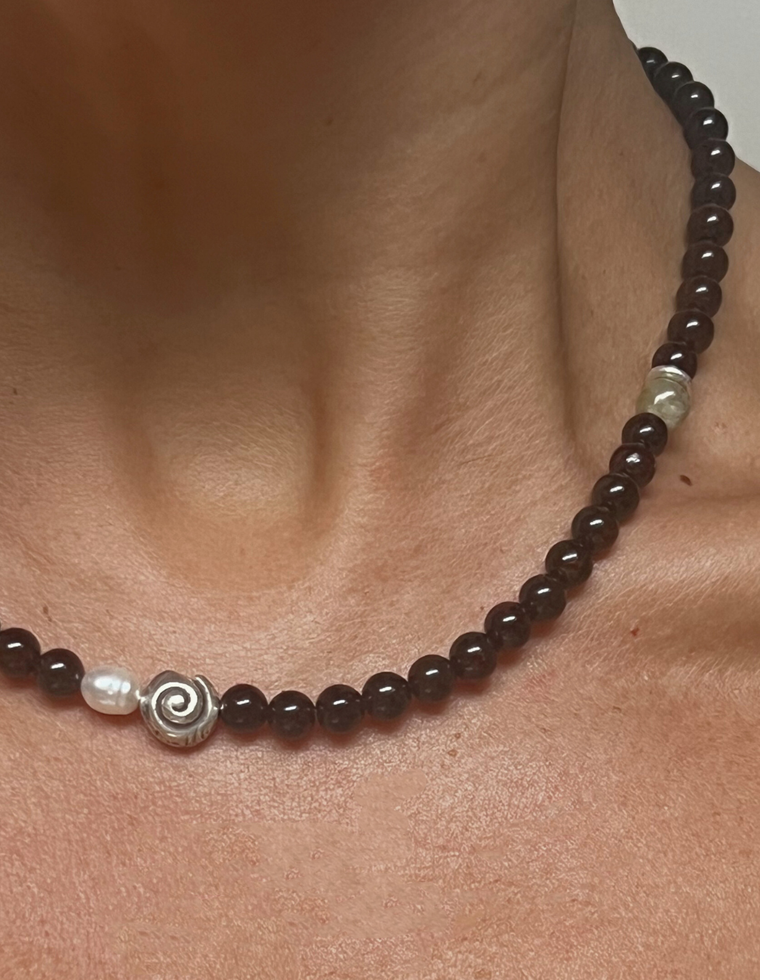 Orryelle II - Garnet & Pearl Necklace