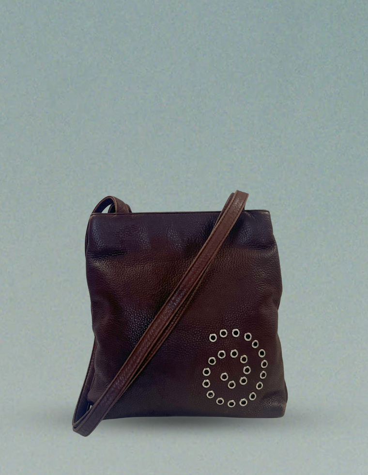 Spiral Stud Vintage Leather Bag / Piece 31