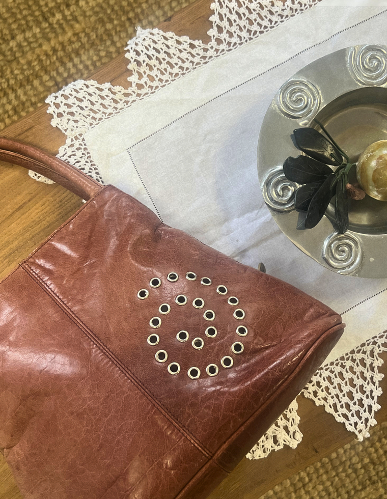 Spiral Stud Vintage Leather Bag / Piece 19